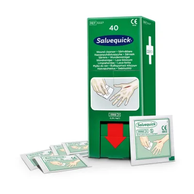 Cederroth Salvequick sebtisztító kendő kötszer adagoló utántöltő, 40 db