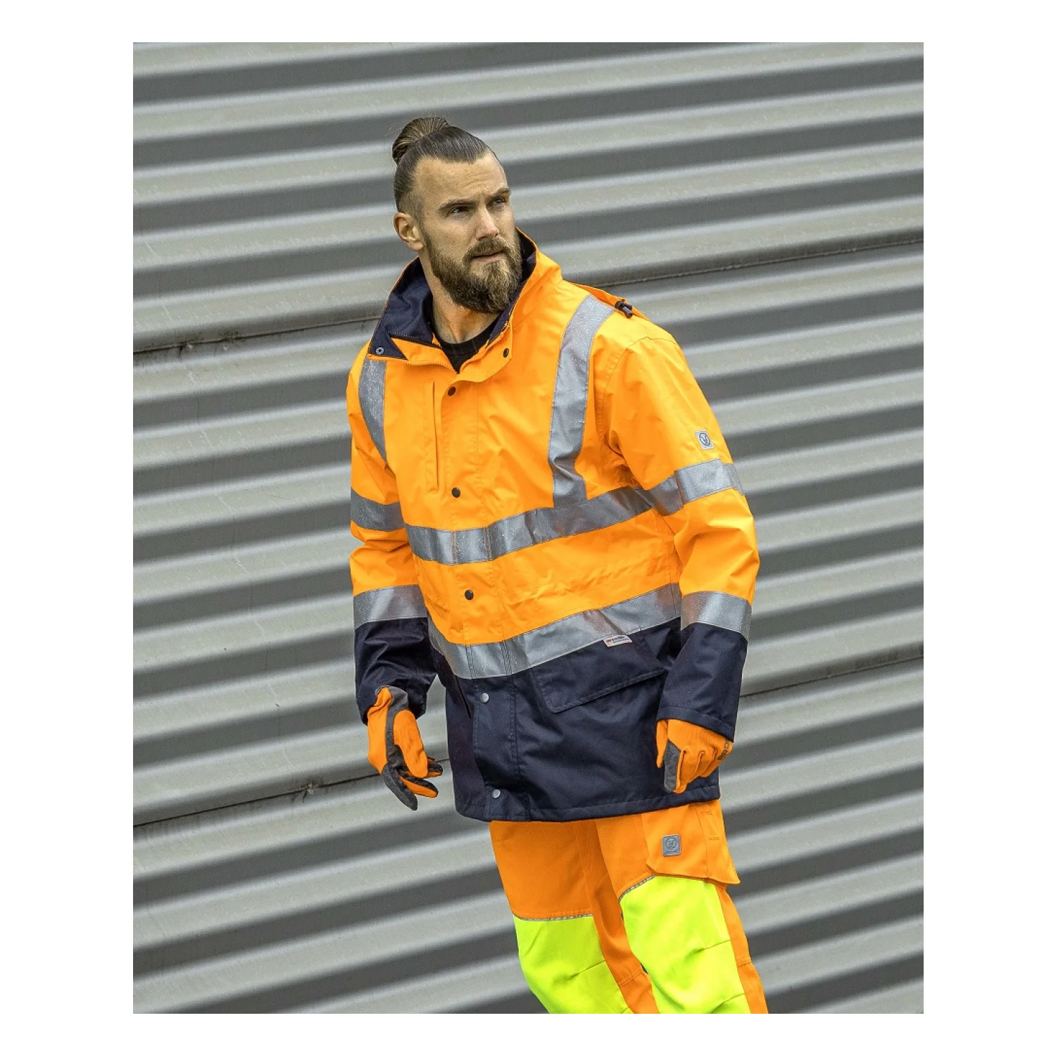 Egyéb Dzseki HI-VIZ 4 az 1-ben mér. L + Narancssárga