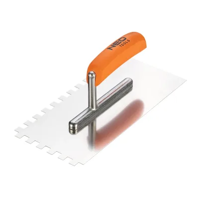 NEO Acél simító, fogazott, rozsdamentes, 270x128mm, 10x10x10mm, fa markolat építőipari kéziszerszám